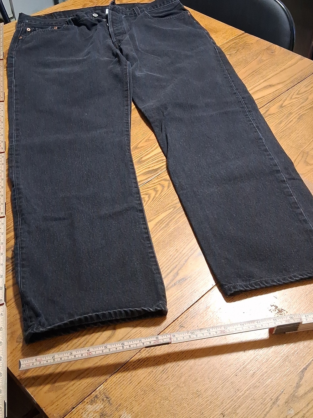LEVI'S STRAUSS 501 Jeans Mens 40 x 34 BLACK Faded STRAIGHT LEGS  BUTTON FLY Used